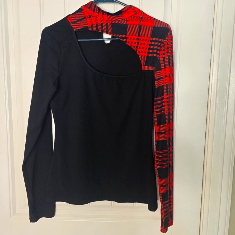 Black and Red Plaid Women's Top